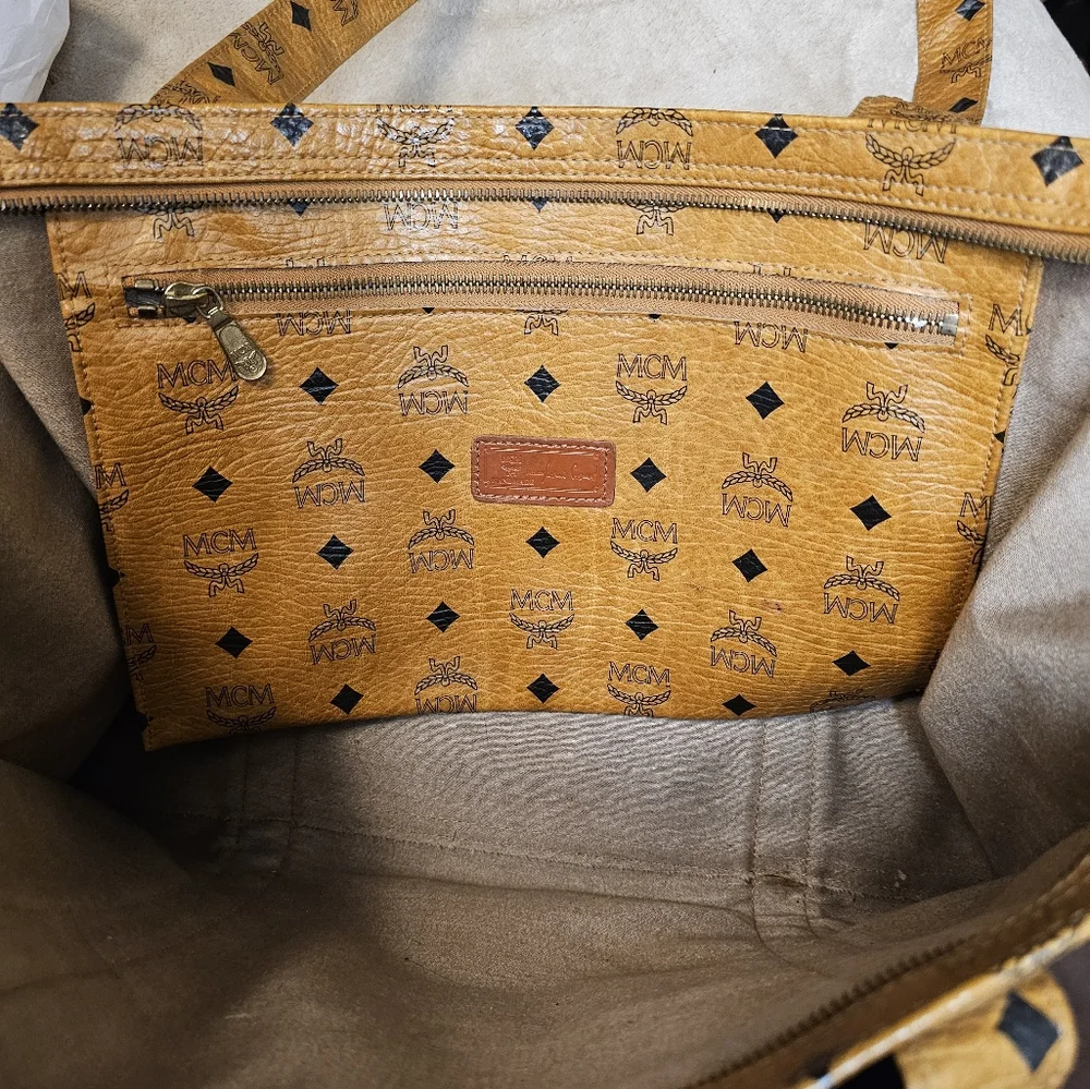 MCM Vintage Visetos Zip top tote